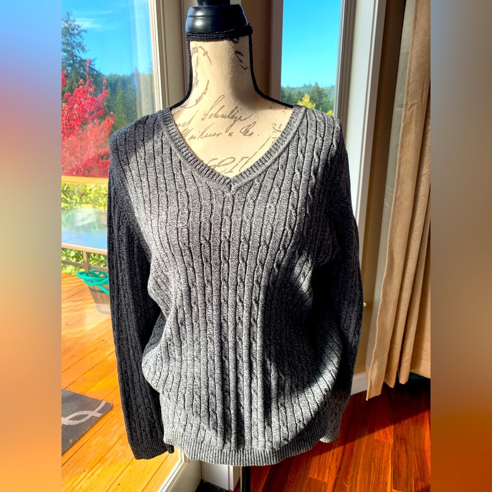 XXL vneck sweater